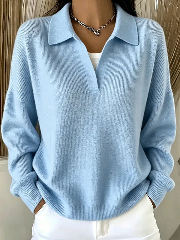 Gerippter V-Pullover mit Turn-Down-Kragen