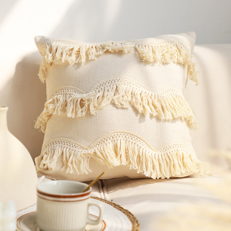 Kissenbezug mit Quasten und Tufting