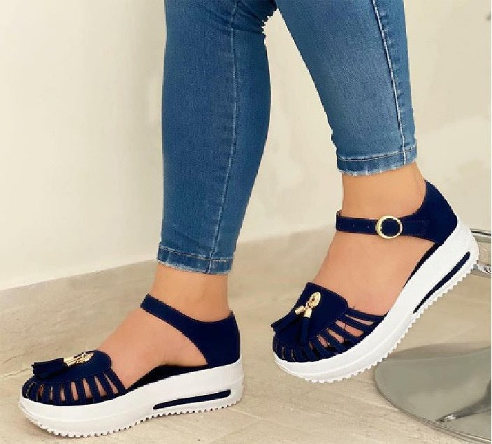 Buckle-Sandalen mit Knopf – Bild 3 | LuxeStyle