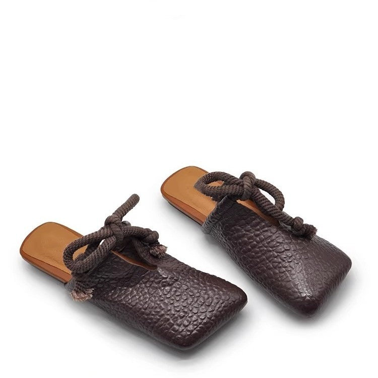 Retro-Sandalen mit eckiger Spitze
