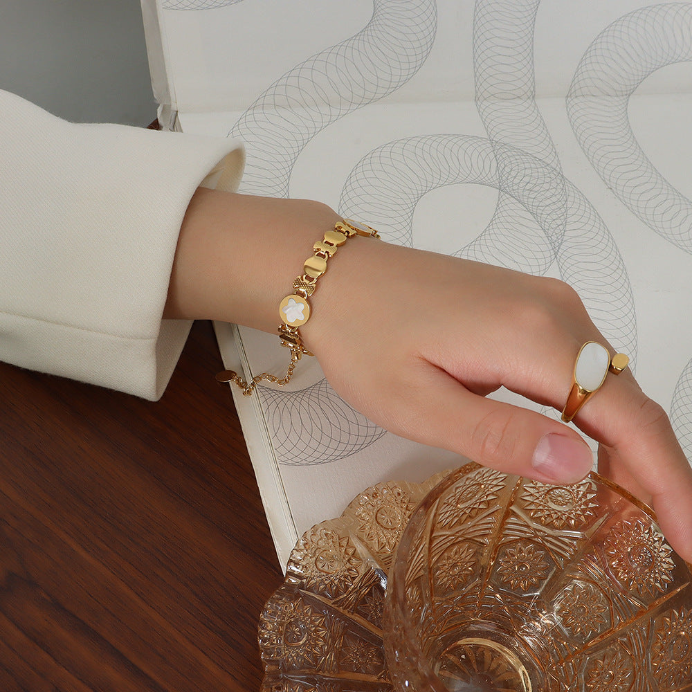 Personalisiertes geometrisches Armband für Damen – Bild 6 | LuxeStyle