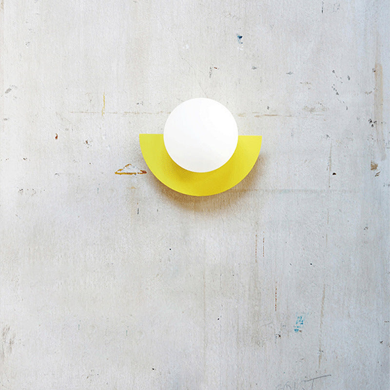Moderne minimalistische Wandleuchte