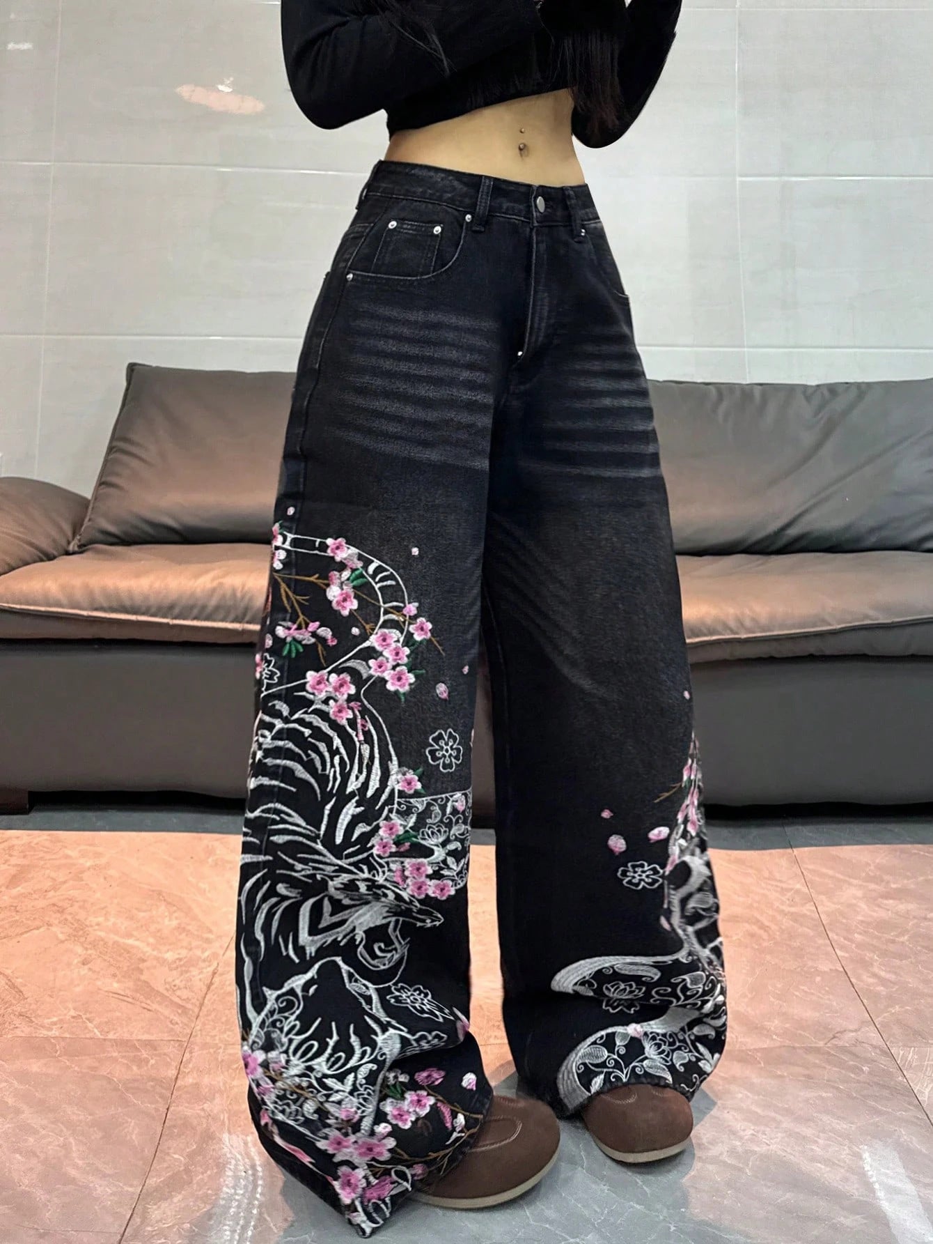 Weißer Tiger-Druck Bequem-Jeans Damen