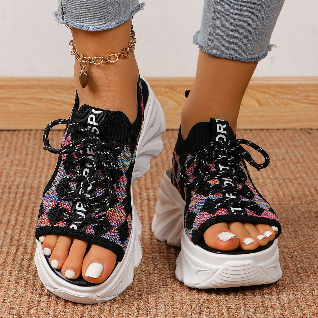 Sportliche Mesh-Sandalen mit mittlerem Absatz | LuxeStyle