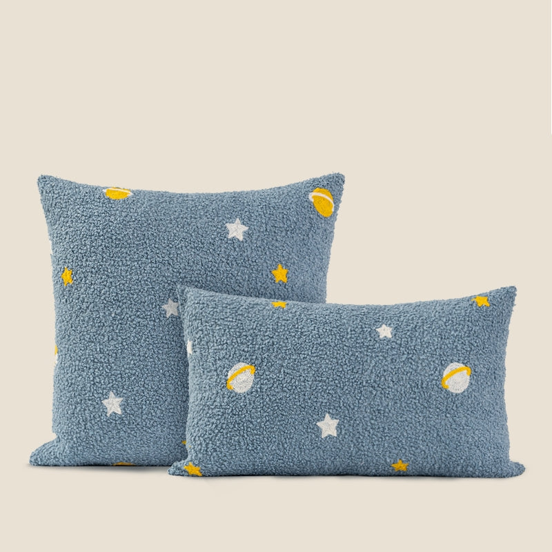 Ins Blue Planet Kissen bestickt – Bild 3 | LuxeStyle