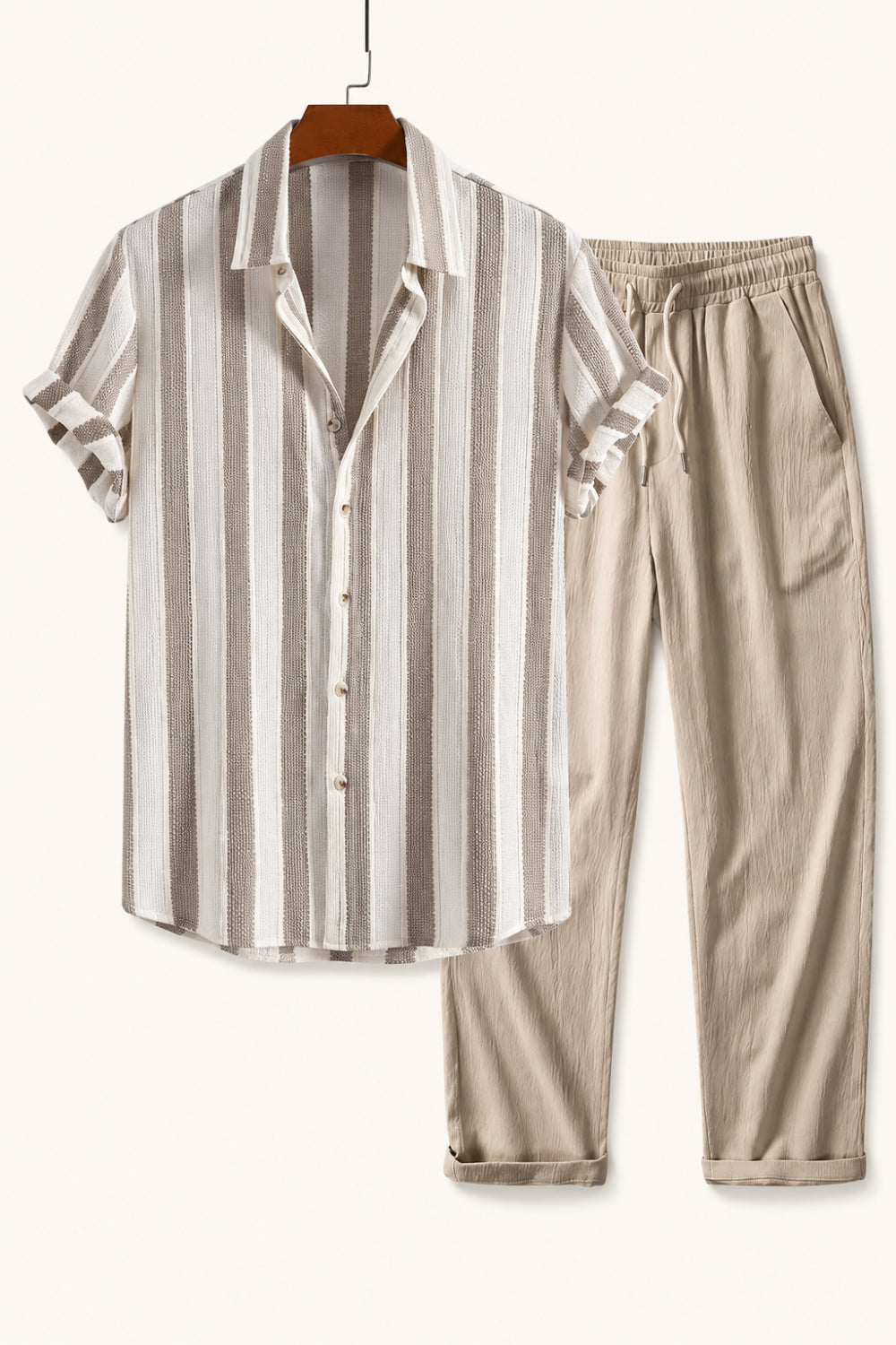 Gestreiftes Freizeit-Set aus Hemd und Hose