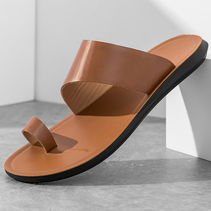 Minimalistische Übergrössen-Sandalen