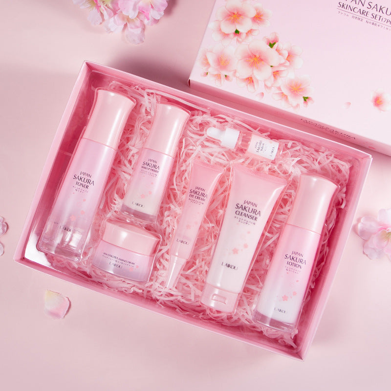 Geschenkset: Feuchtigkeitspflege mit Kirschblüte | LuxeStyle
