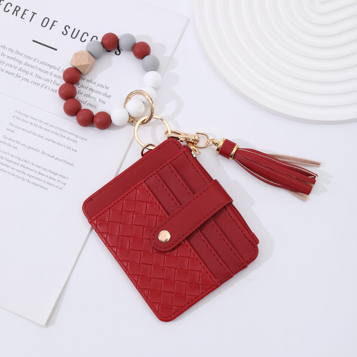 Kartenhalter mit Perlenarmband – Bild 6 | LuxeStyle