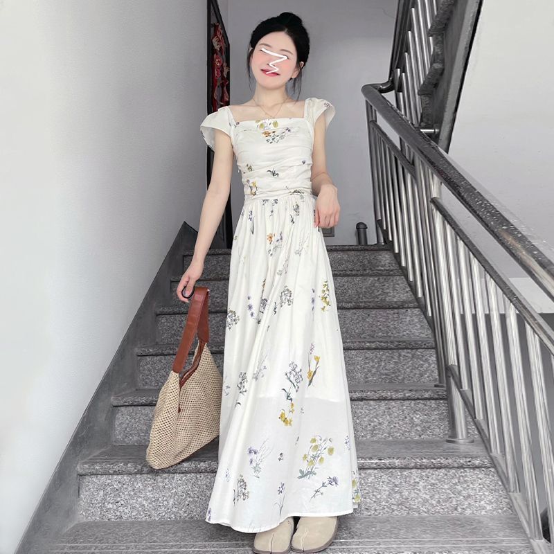 Geblümtes Puffärmel-Midikleid