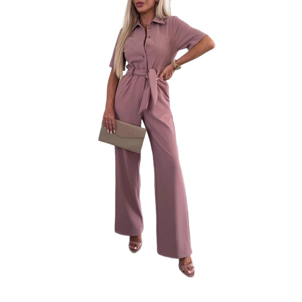 Kurzer Jumpsuit mit Hemdkragen und Bindedetail