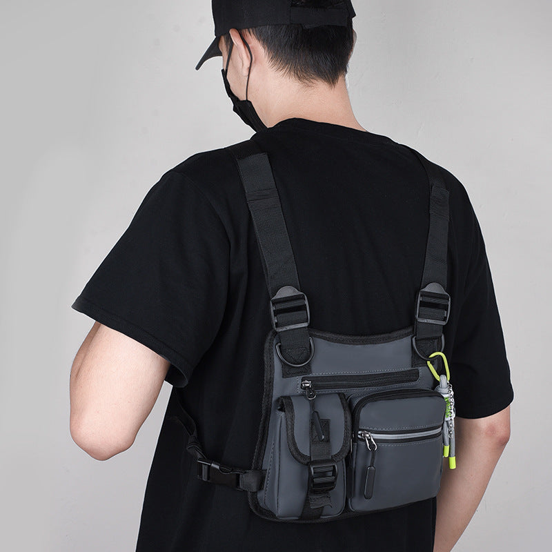 Reflektierende Brusttasche