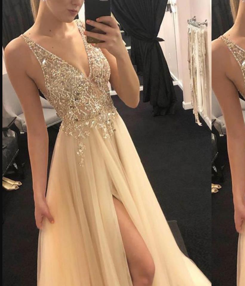 Goldenes Satin-Kleid mit V-Ausschnitt