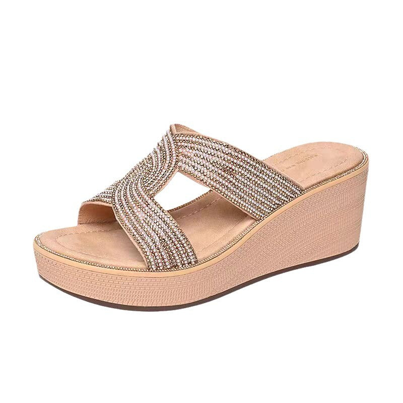 Keile-Sandalen mit Plateau – Bild 8 | LuxeStyle