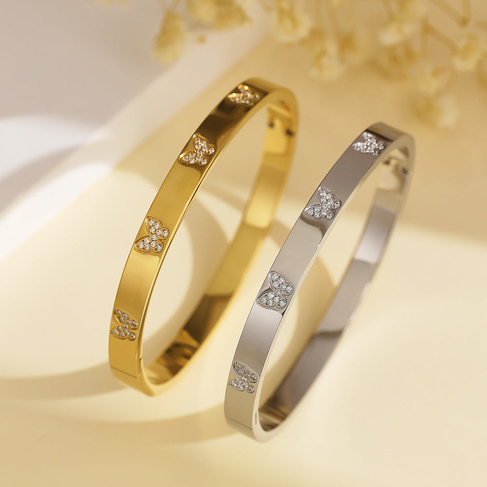 Armband mit Schmetterling aus Edelstahl – Bild 6 | LuxeStyle