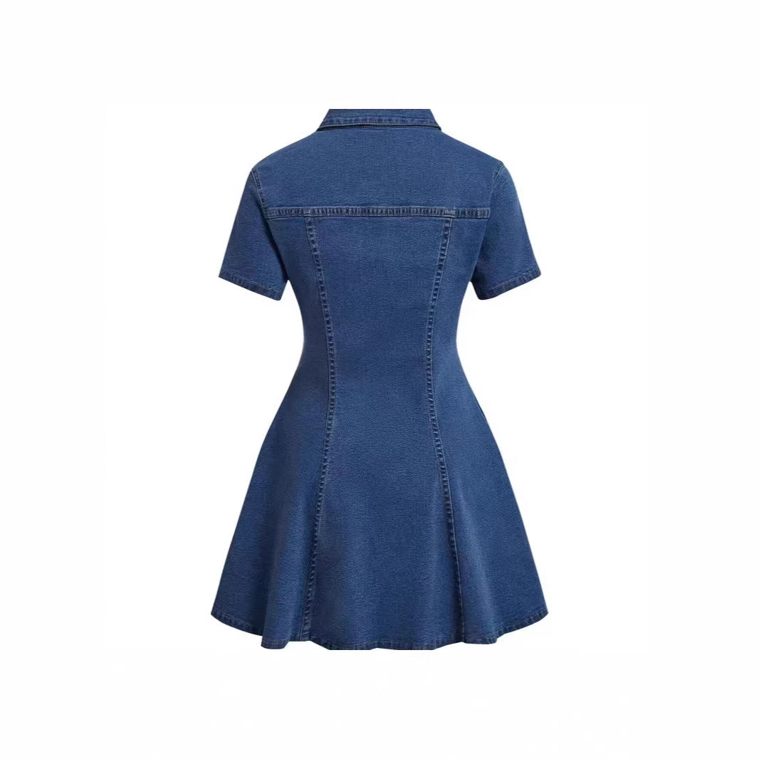 Denim-Kleid mit kurzen Ärmeln und Taillengürtel