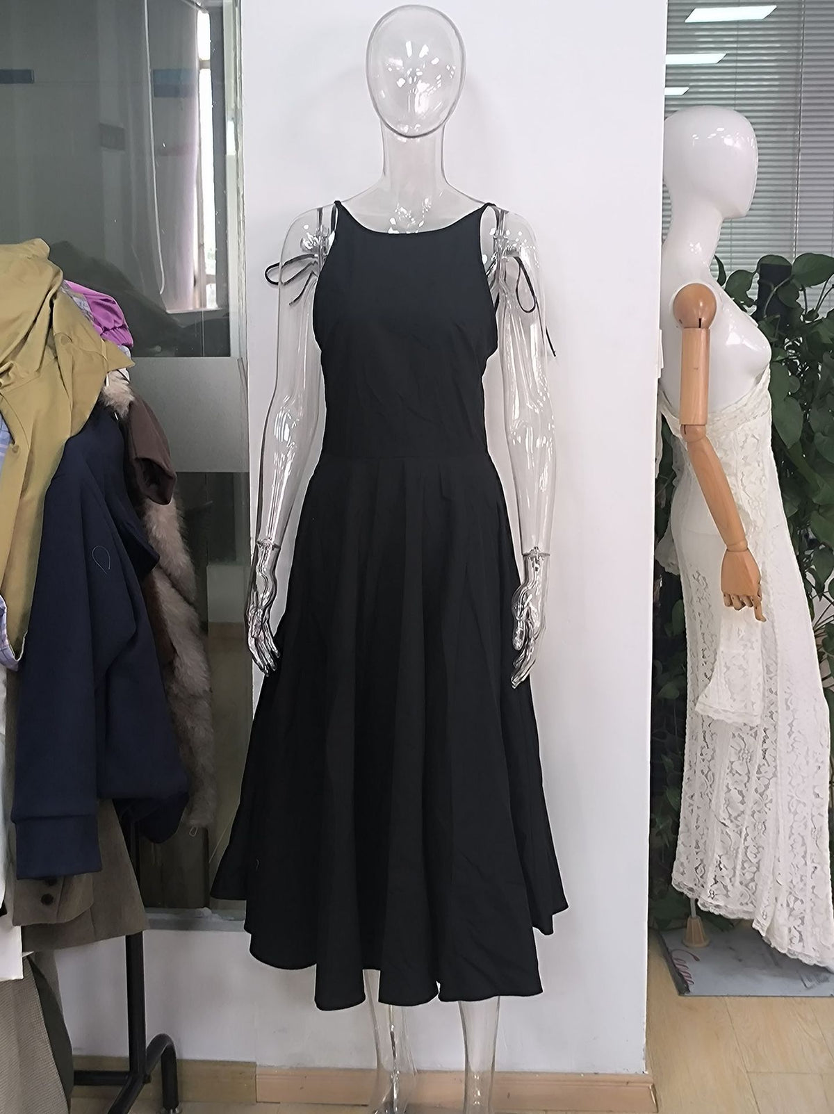 Trägerloses A-Linien Maxikleid mit Schnürung – Bild 6 | LuxeStyle