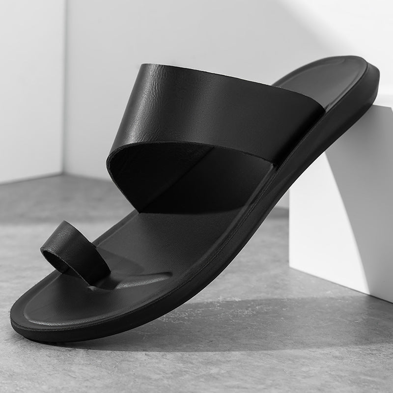Minimalistische Übergrössen-Sandalen