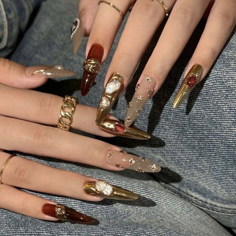 Barocke Fake Nails mit Glitzersteinen