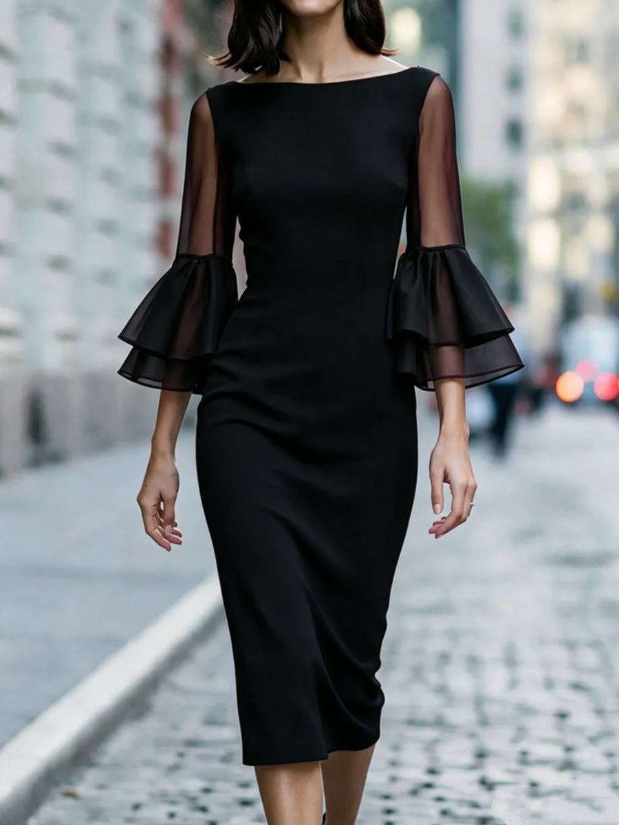 Off-Shoulder Etuikleid mit ausgestellten Ärmeln