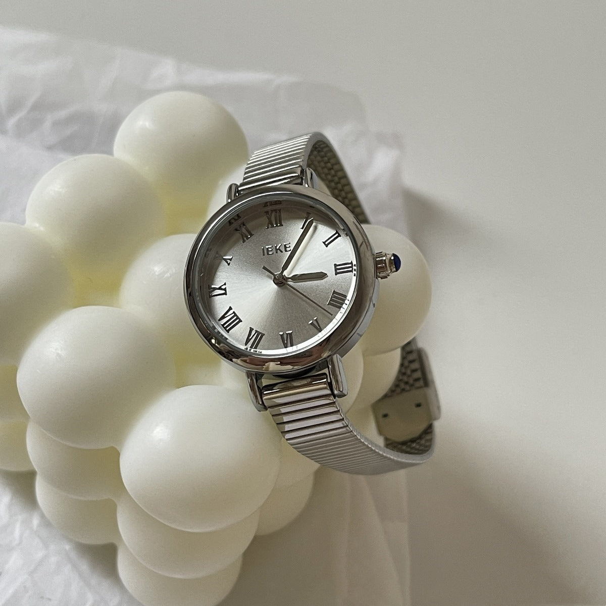 Elegante Damenuhr aus Edelstahl