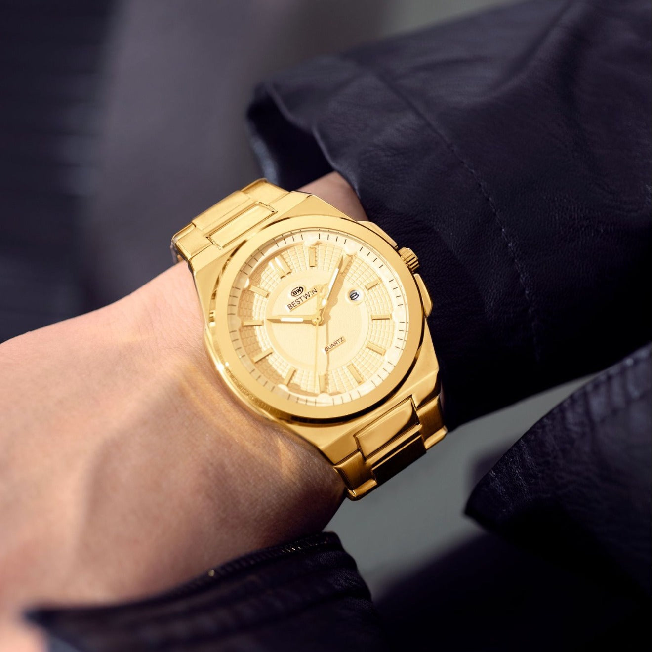 Herrenuhr mit Datumsanzeige und Leuchtzeigern
