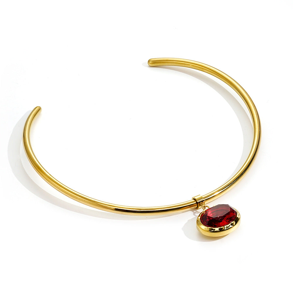 Vergoldetes Titan-Halsband mit Anhänger – Bild 10 | LuxeStyle