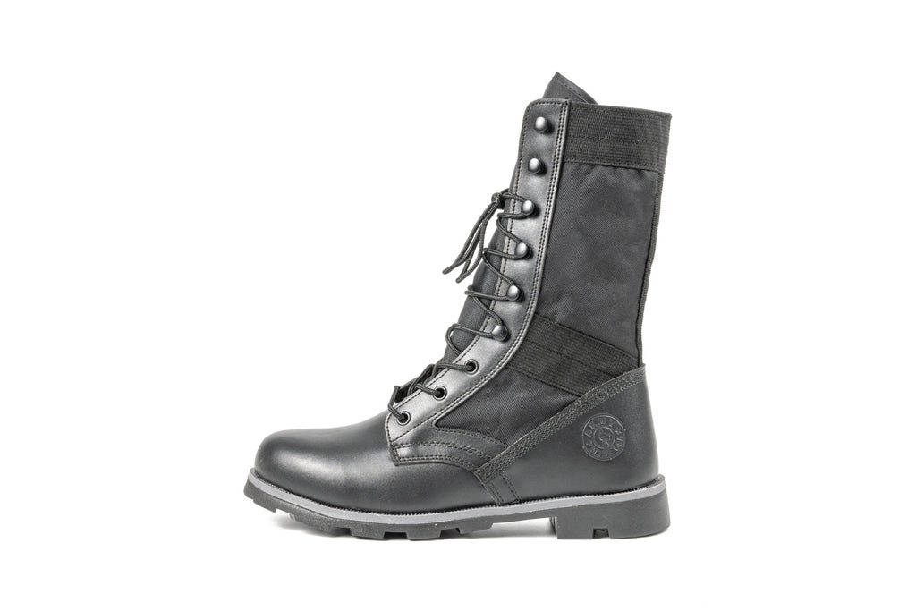 Schwarze Kampfstiefel