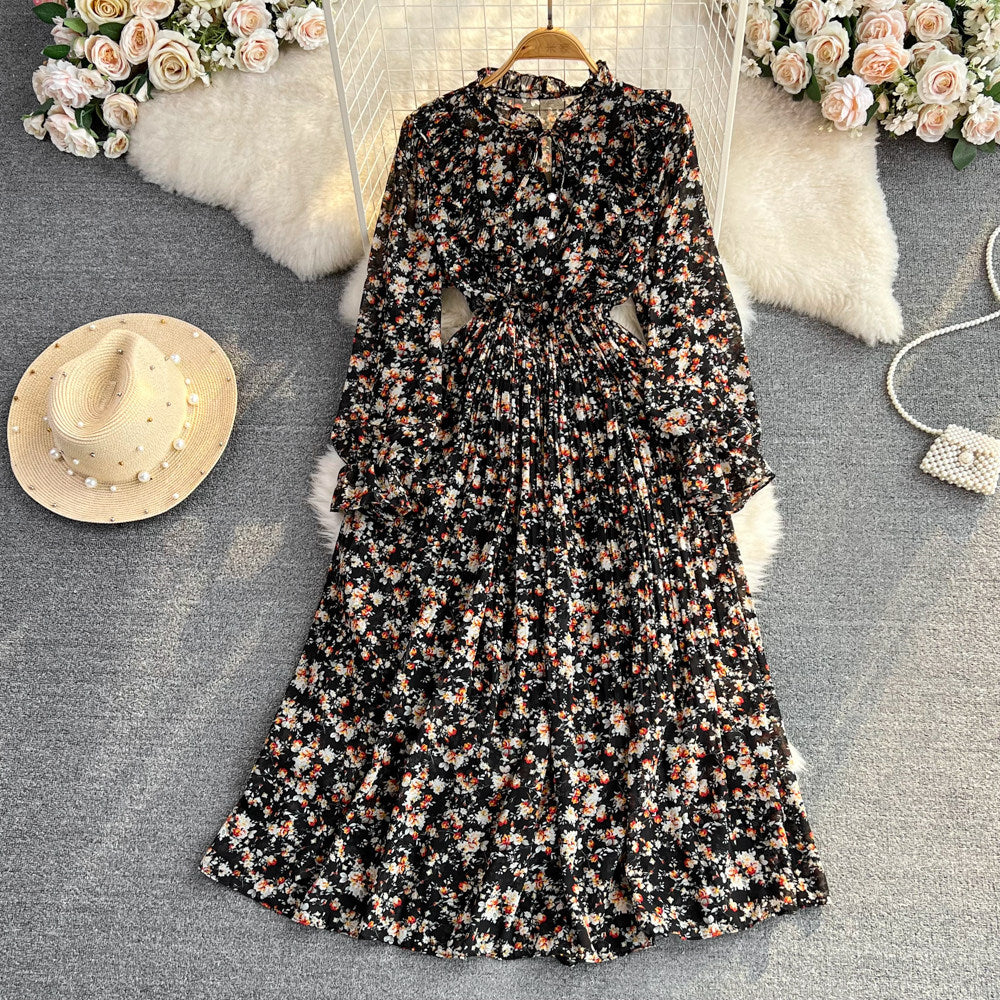 Chiffonkleid mit Blumenprint und Rüschen