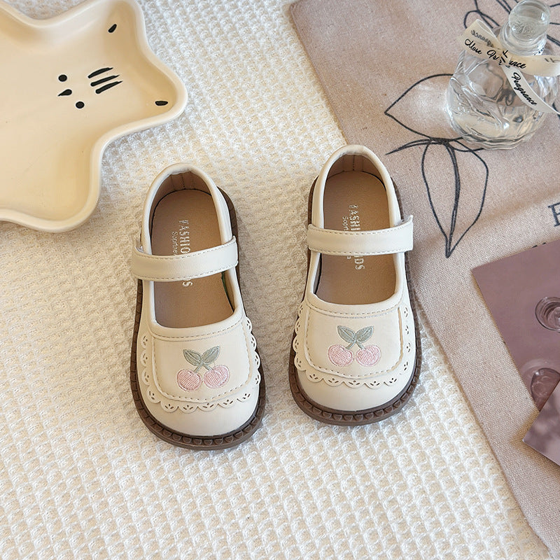 Einlegesohlen Schuhe mit Stickereien