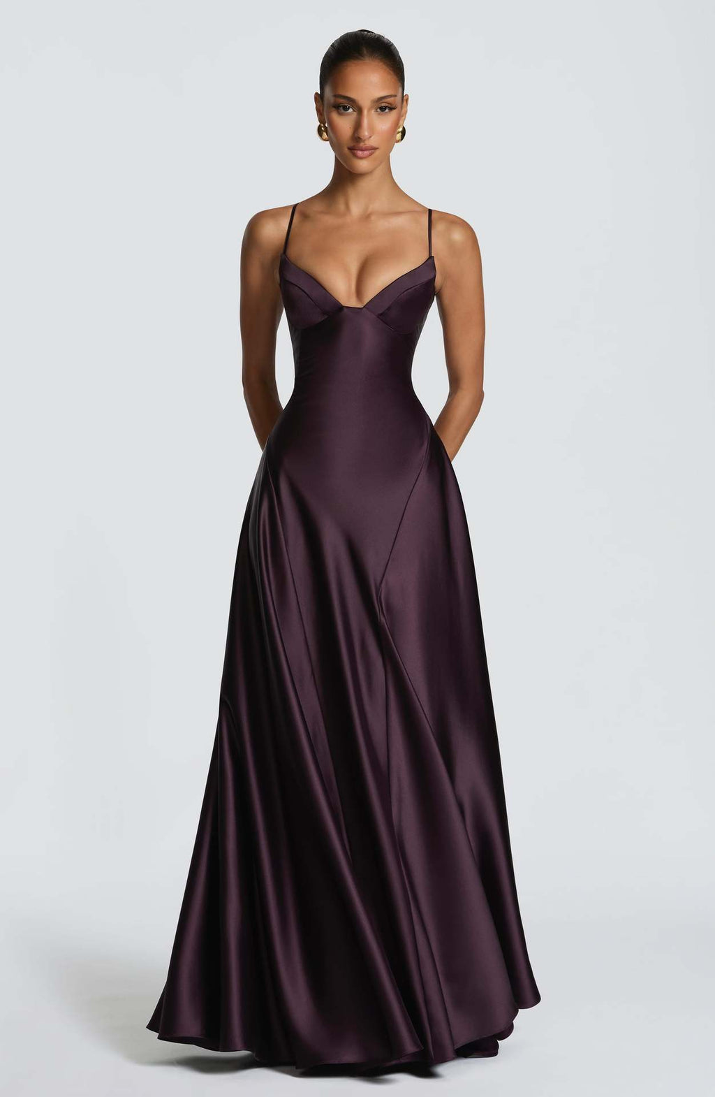 Elegantes Satin Neckholder Maxi-Abendkleid – Bild 11 | LuxeStyle