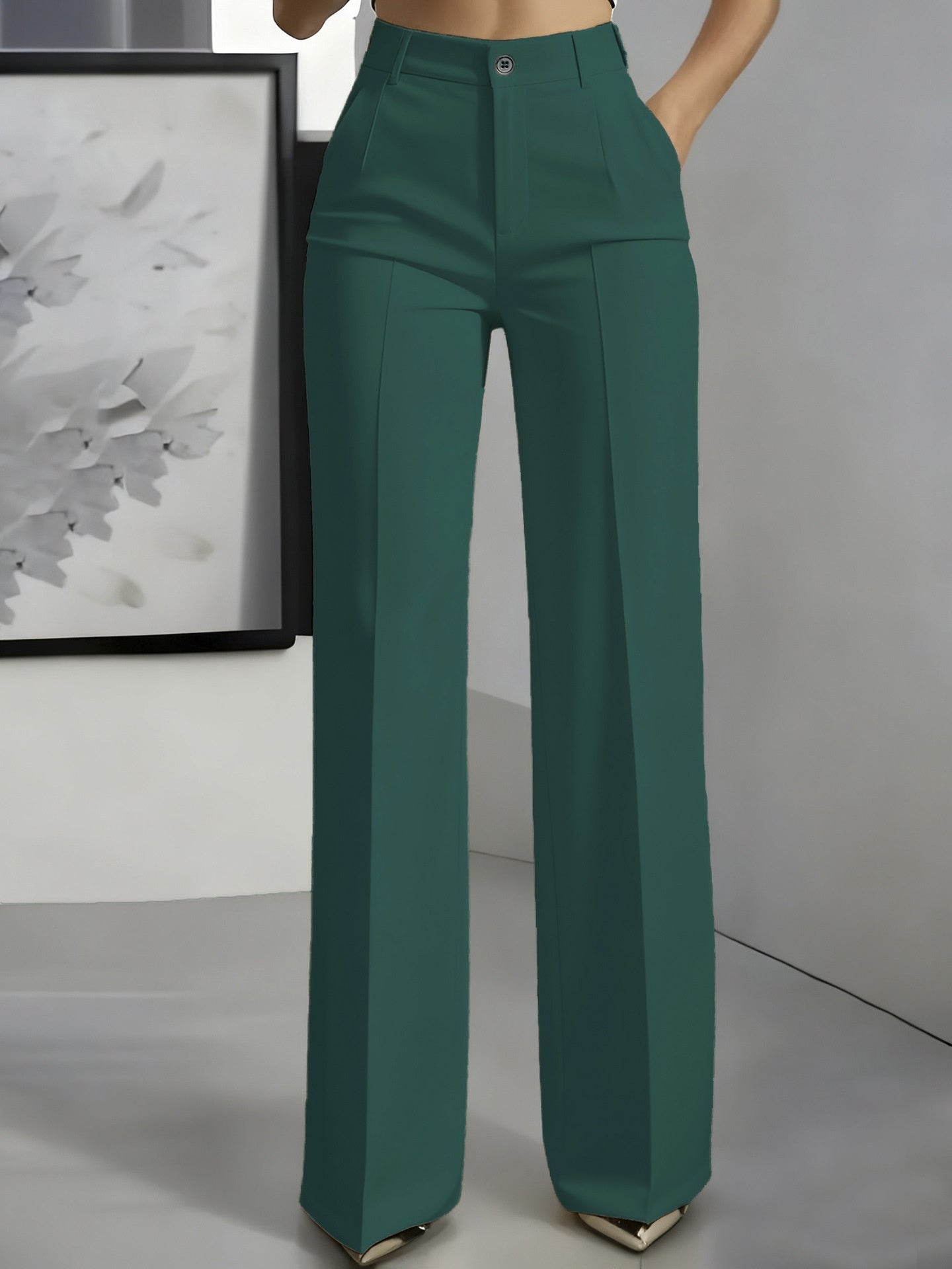 High-Waist Hose im eleganten, minimalistischen Stil