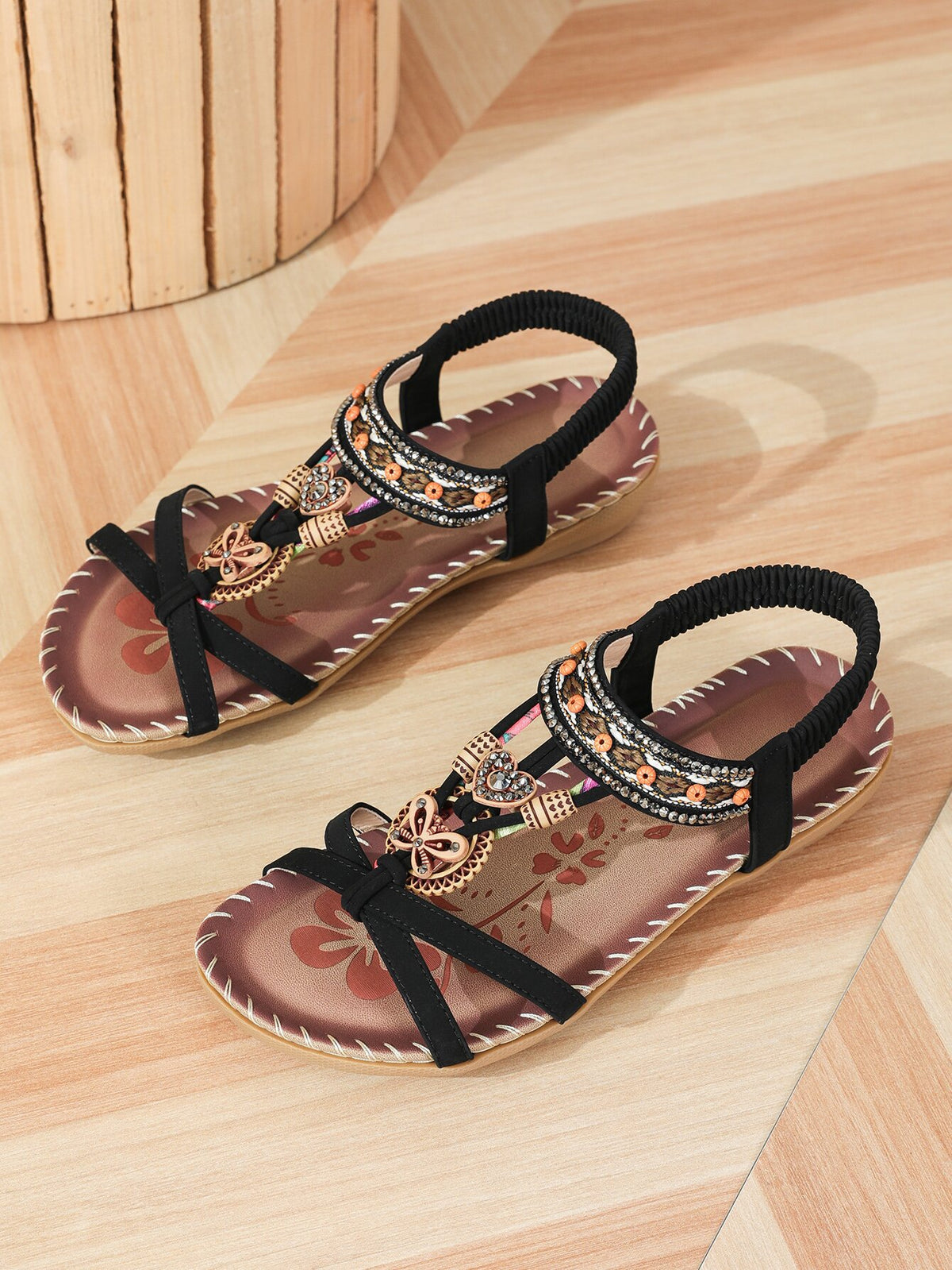 Sandalen mit Blumen & Strass, Gr. 35-45 | LuxeStyle