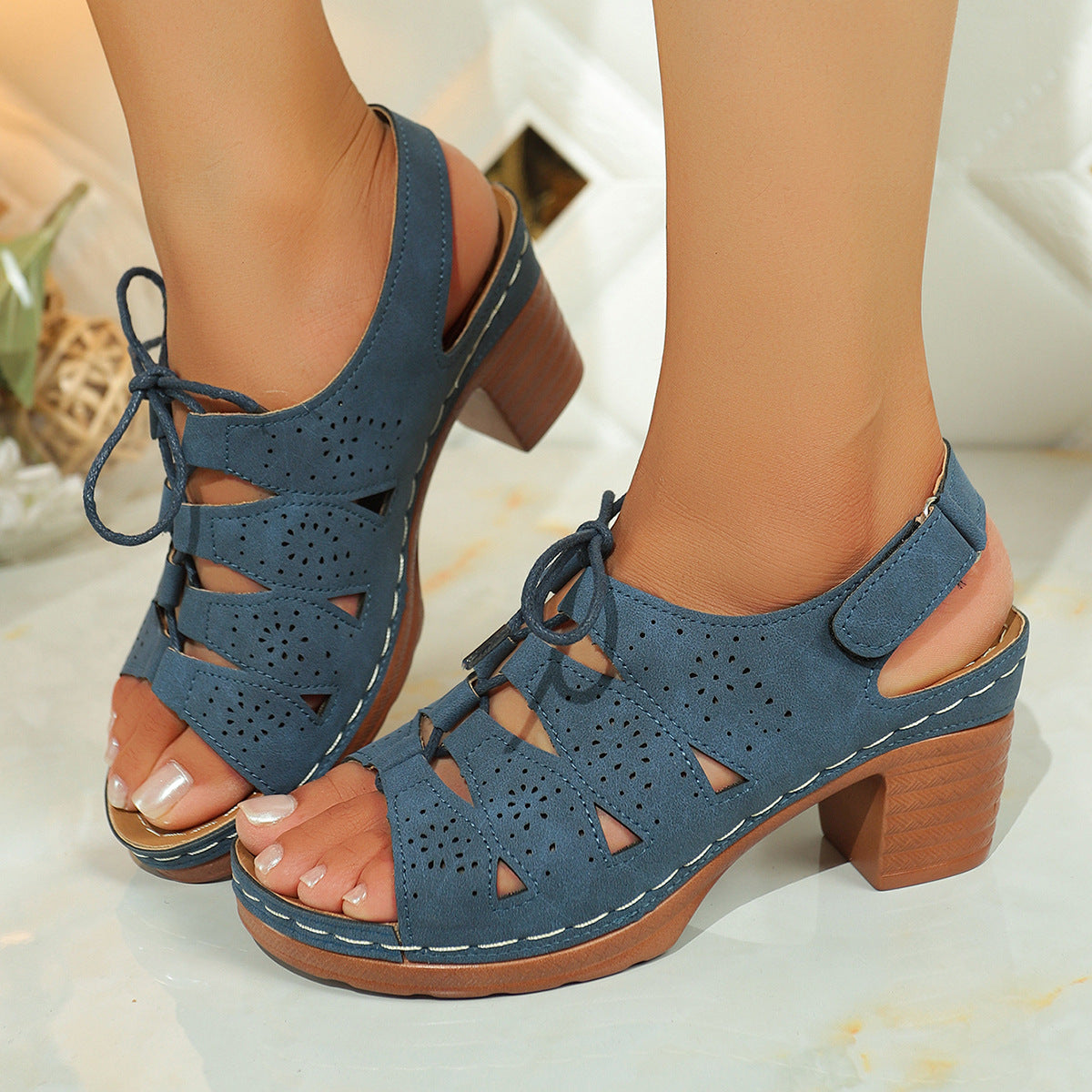Hohe Sandalen · Modell 2