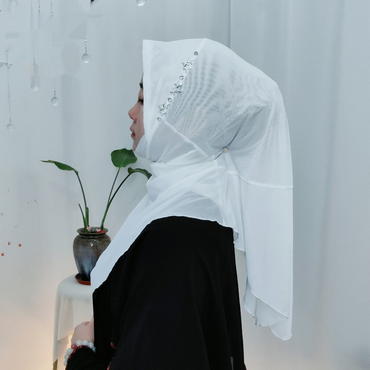 Minimalistischer Fünf-Sterne-Doppellagen-Schal – Bild 3 | LuxeStyle