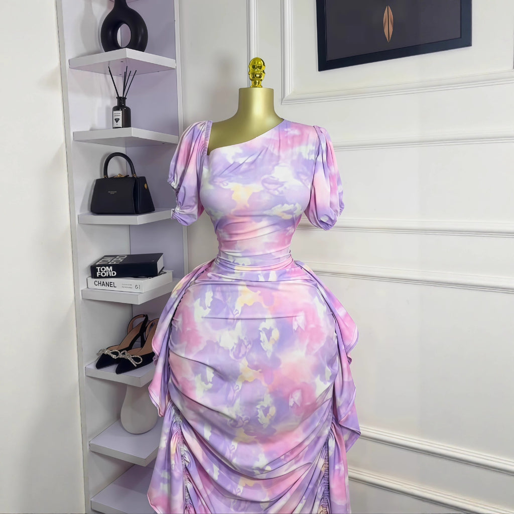 Lila Bodycon Kleid mit Puffärmel und Rüschensaum – Bild 2 | LuxeStyle