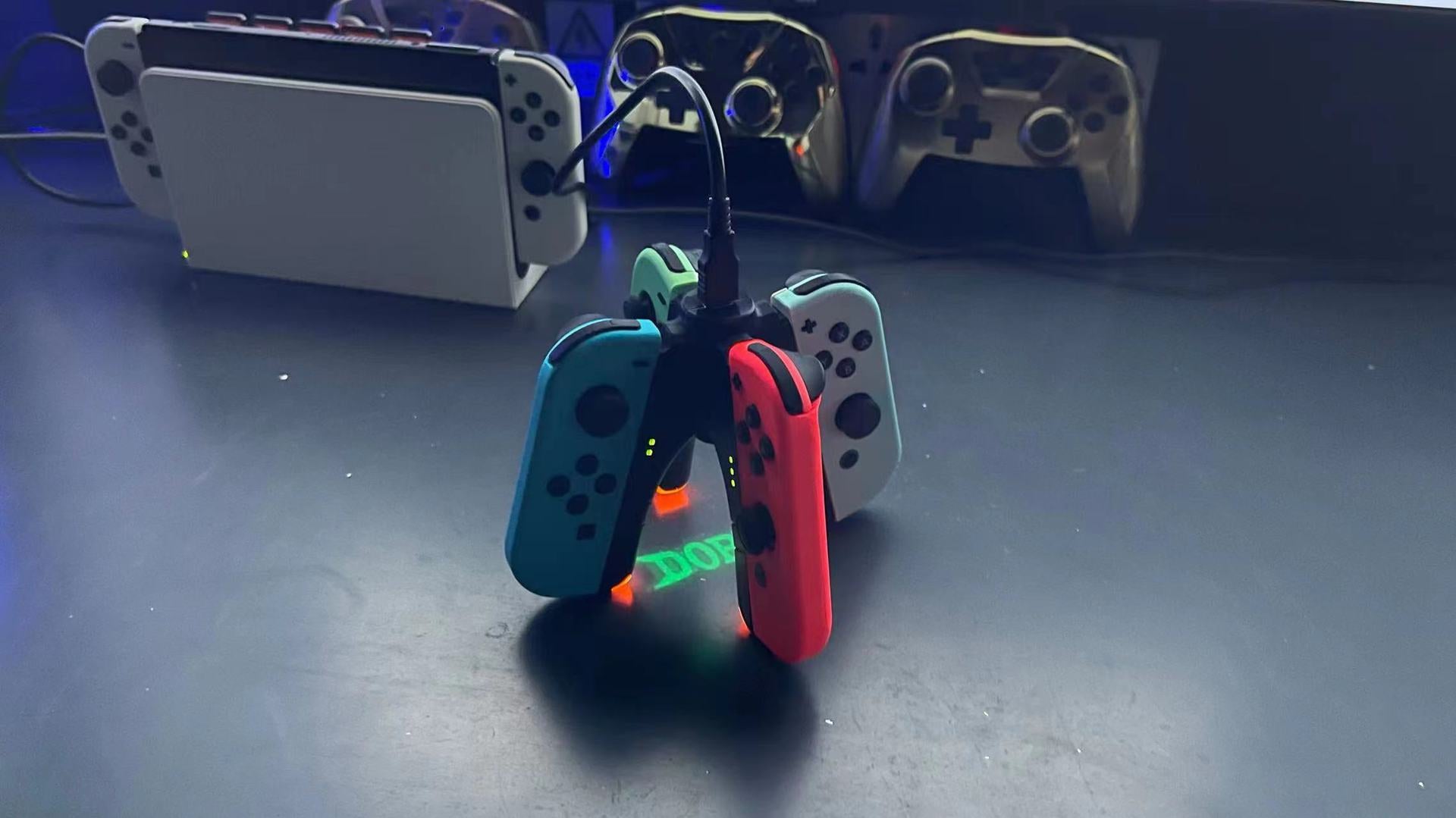 4-in-1 Ladestation für Switch Joy-Cons