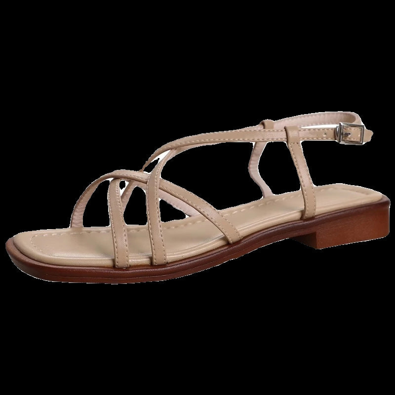 Sandalen im Retro-Stil mit überkreuzten Riemen