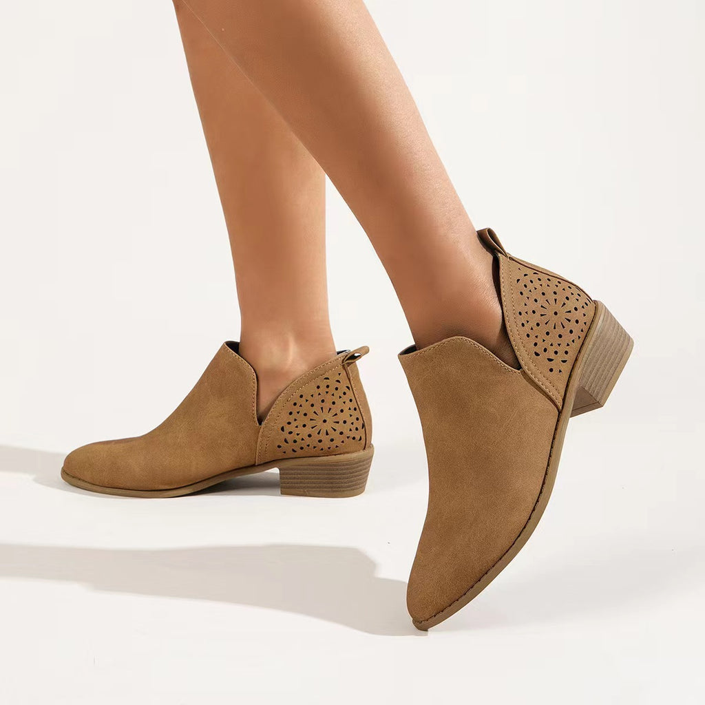 Stiefeletten mit spitzem Zeh und Chunky-Absatz – Bild 2 | LuxeStyle