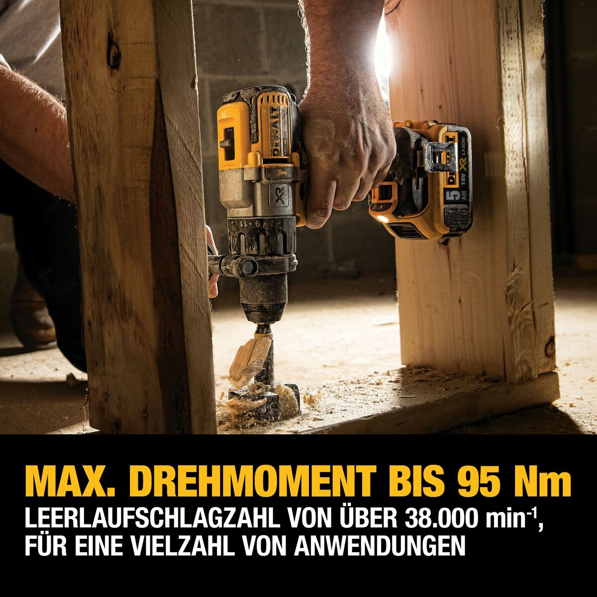 Elektrischer Schraubendreher Dewalt DCD996P2 820 W
