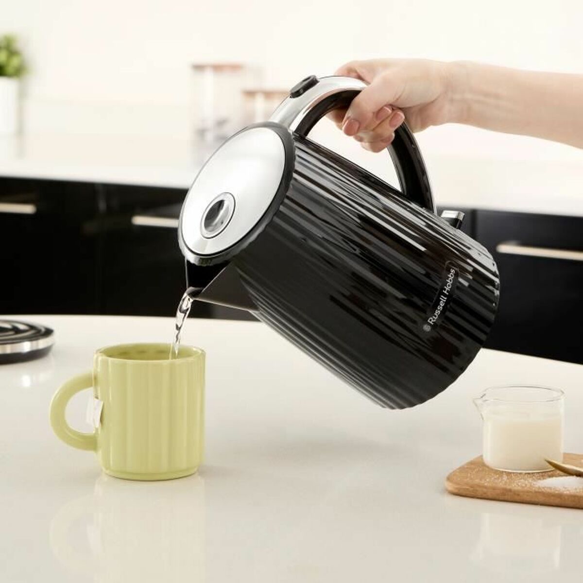 Wasserkocher Russell Hobbs Schwarz Edelstahl Kunststoff 2400 W 1,7 L