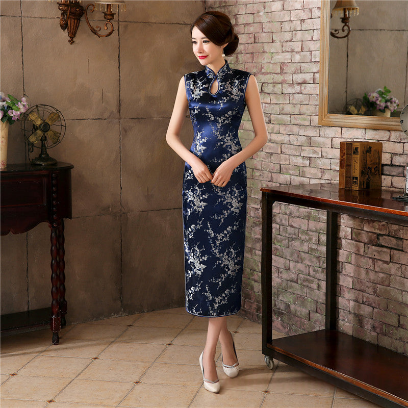 Cheongsam-Kleid aus Brokatsatin mit Dreiviertelarm – Bild 5 | LuxeStyle