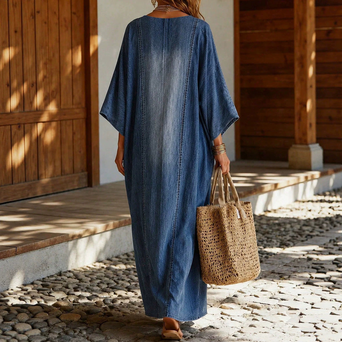 Weitläufiger Damen-Kleid mit Batwing-Ärmeln – Bild 7 | LuxeStyle