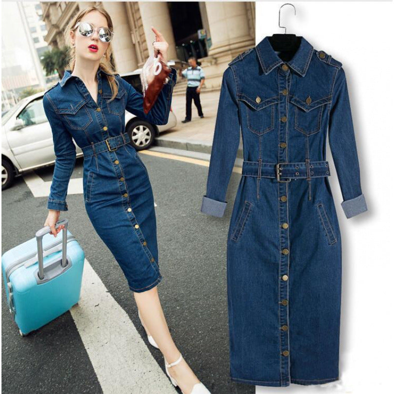 Elegantes Jeanskleid mit Knopfleiste