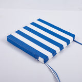Farbe: Blau-Weiß-Streifen