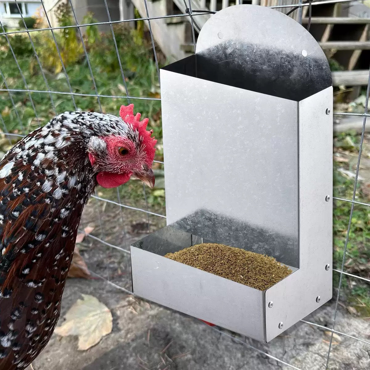 Futtertrog aus Metall für diverse Kleintiere