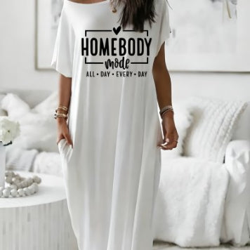 Gemustertes langes Kleid mit V-Ausschnitt