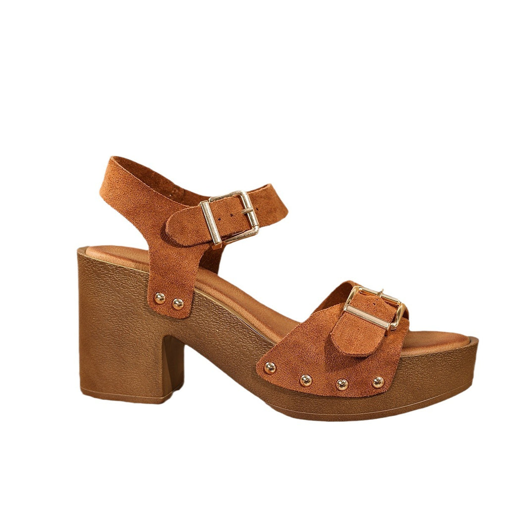 Plateau-Sandalen mit Riemchen und Schnalle – Bild 2 | LuxeStyle