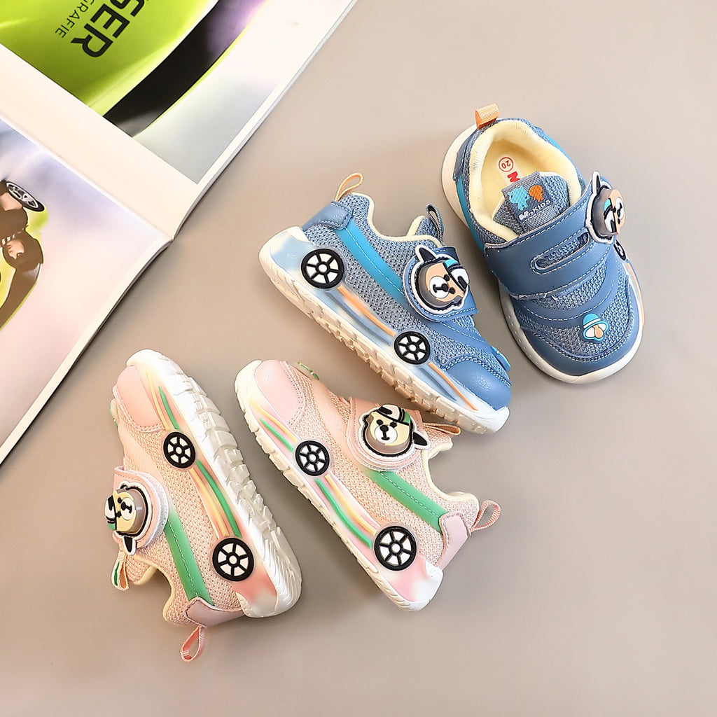 Leuchtende Sportschuhe für Kleinkinder – Bild 5 | LuxeStyle