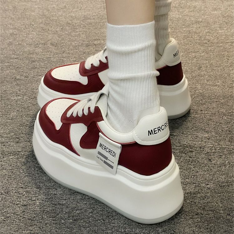 Designer Style Sneakers mit Plateausohle